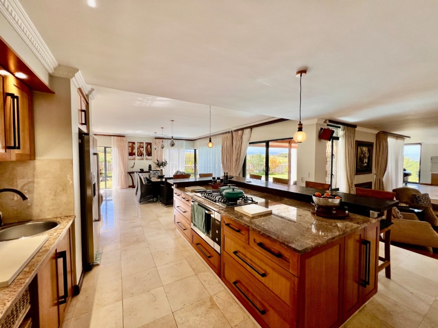 5 Bedroom Property for Sale in Oubaai Western Cape